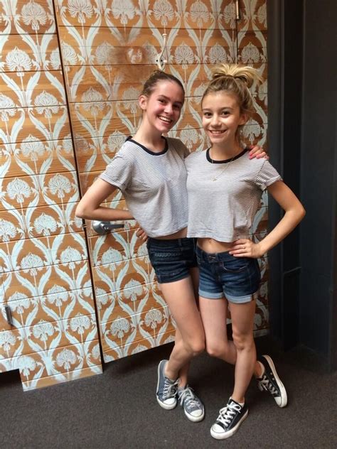 G And Her Friend Taylar Love Gs Outie Bellybutton Teen Girl Fashion