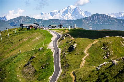Méribel Tour de France Savoie pas plus de spectateurs au sommet du col de la Loze