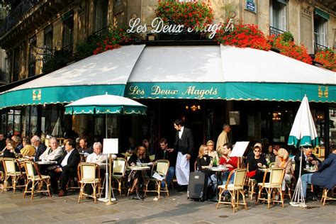 All About Ernest Hemingways Life In Paris Discover Walks Blog