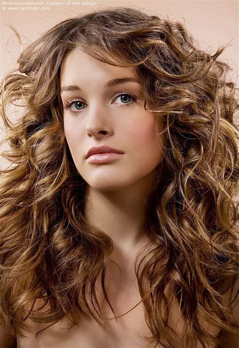 12 Eye Catching Auburn Curly Hair Ideas To Copy