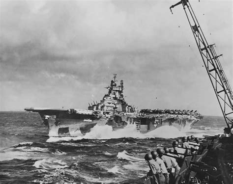 Uss Yorktown Cv 10 In Camouflage 1944 World War Photos