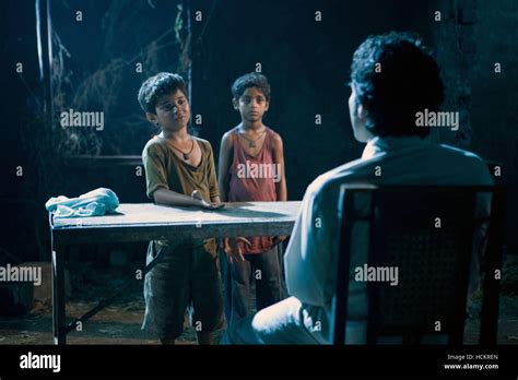Slumdog Millionaire Back From Left Ayush Mahesh Khedekar Azharuddin