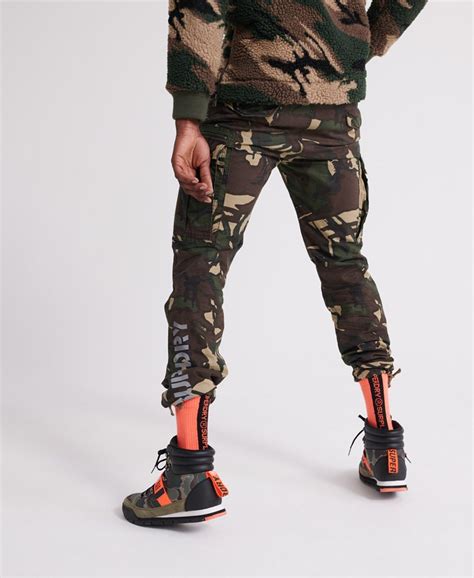 Mens Icon Parachute Cargo Pants In Green Camo Superdry