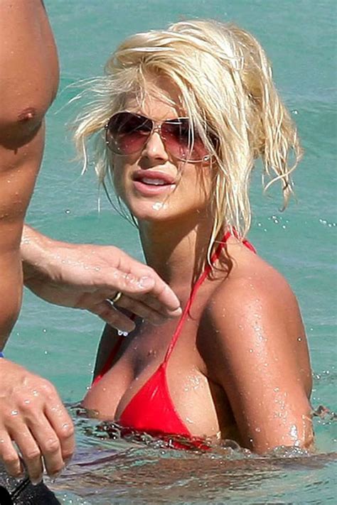 victoria silvstedt showing her nice shaved pussy porn pictures xxx photos sex images 3247564