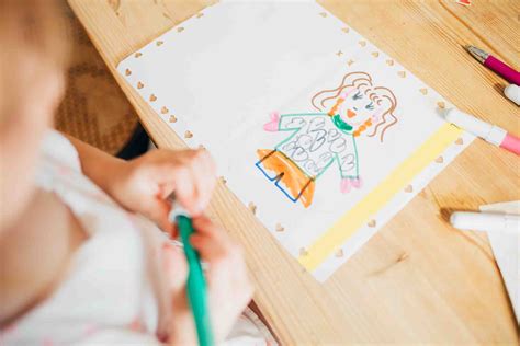 Habilidades Que As Crianças Desenvolvem Colorindo E Desenhando Bob Zoom