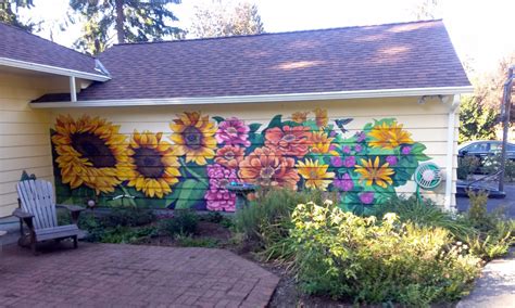 Facade house paint for extreme weather conditions, protects against moss and algae. The Talking Walls: A Garden for Winter