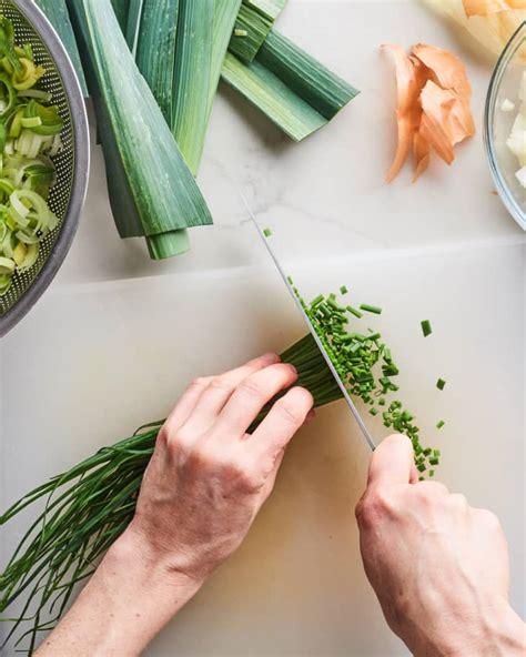 Heres How To Mince Chives Like A Pro The Kitchn