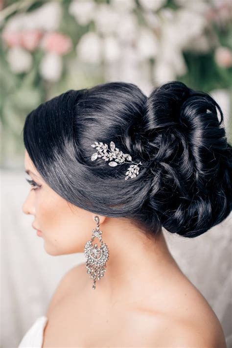 12 amazing wedding hairstyles | bridal hairstyles for long hair beauty hacks tutorials makeup/hairstyles compilation here. Stunning Wedding Hairstyles for Every Bride - MODwedding