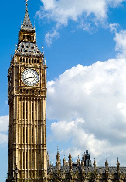 Praktiska gröna download knappar låter dig ladda upp bilder utan ytterligare störningar. Big Ben Clock - Big Ben in London