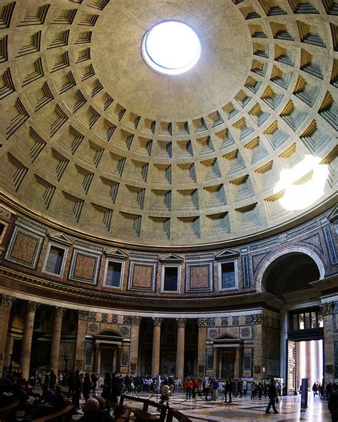 Pantheon dashes to a target, damaging and stunning them. 615px-Rom-Pantheon-Kuppel