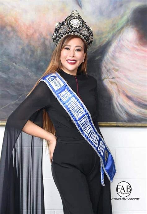 Former Beauty Queen Dr Risa Caldoza Graduates As Private Reservist Of