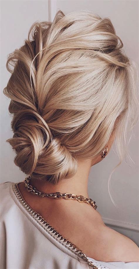 Updo Hairstyles For Your Stylish Looks In 2021 Elegant Trendy Low Bun