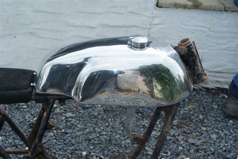 There are many cb125 fuel tank with unique features similar to those sold originally with your bike, which can be used to customize or overhaul your bike's. 5 Gallon Manx style Alloy Fuel Tank on Honda CB/CR - Tab ...