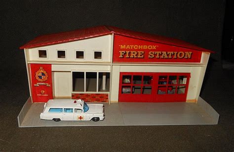 Many Mondo Matchbox Monday T Set G 5 Matchbox Fire Station 1966