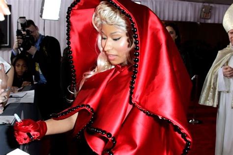 Nicki Minaj 2012 Grammys Red Carpet