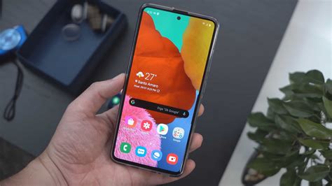 The galaxy a51 offers camera and design upgrades, but the underlying hardware is unchanged from 2019. Review Samsung Galaxy A51: poucas novidades e preço mais alto