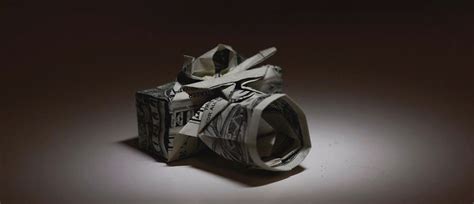 Artist Won Park Is Folding Awesome Origami With Dollar Banknotes