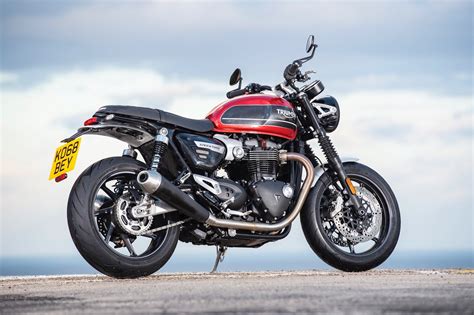 2019 Triumph Speed Twin Review 15 Fast Facts
