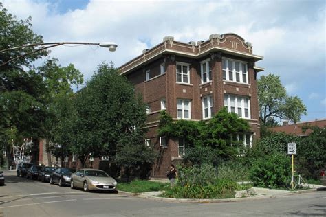 Short term furnished rentals in chicago. Classic Chicago two-bedroom in Albany Park rents for ...