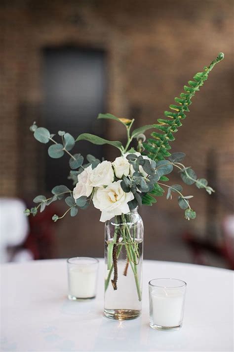rustikales hochzeitsmittelstück herzstück der weißen rosen einfache mittelstück… elegant