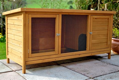 With a diy rabbit hutch you can choose larger dimensions, or better features without having to pay the extra price that bigger cages or accessories usually bring. Pin on Diy Rabbit Hutch