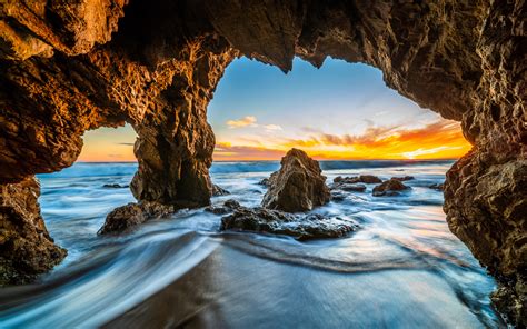 Descargar fondos de pantalla rocas tarde puesta de sol costa olas paisaje marino océano