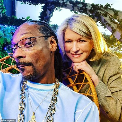 Martha Stewart Hilariously Roasts Instagram Follower As She Plugs Her