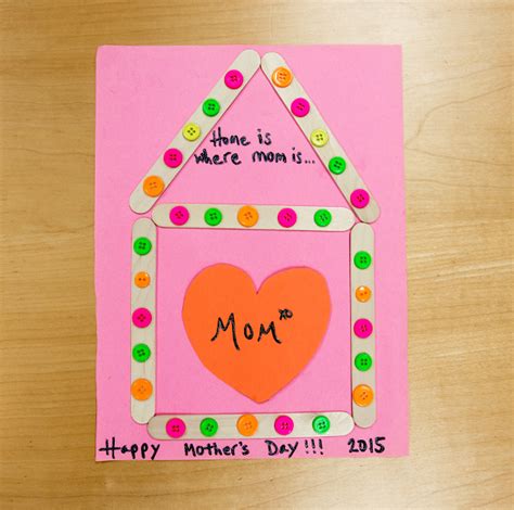Use a mini canvas easel or make greeting cards. Mother's Day Crafts for Kids | OOLY