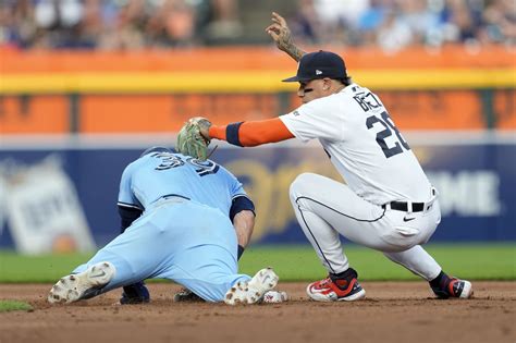 How To Watch The Toronto Blue Jays Vs Detroit Tigers Mlb 7823