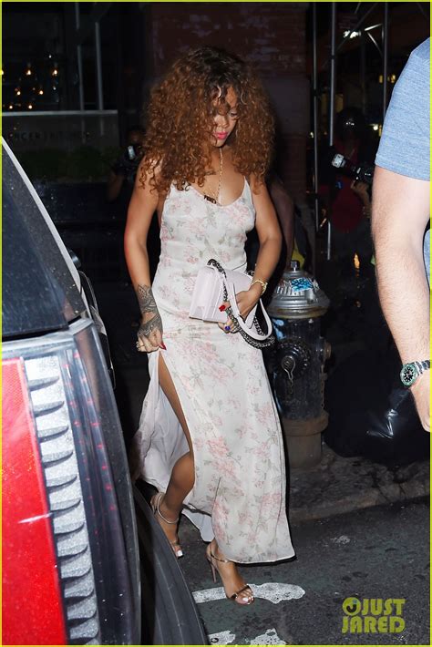 Rihanna Goes Braless For Late Night New York Dinner Photo 3418471