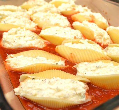 Simple Classic Stuffed Shells Recipe Stuffed Shells Recipe Easy