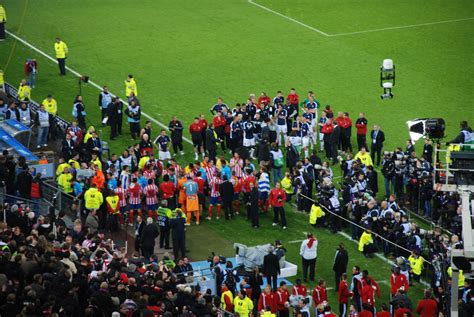 Check spelling or type a new query. Atletico Madrid Spieler bilden ein Spalier - Foto im ...