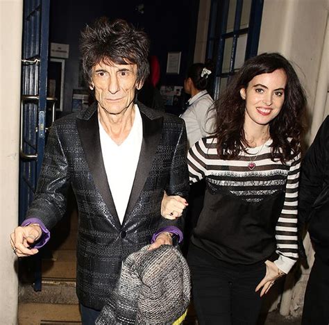 Ronnie Wood S Wife Sally Humphreys Covers Up Baby Bump
