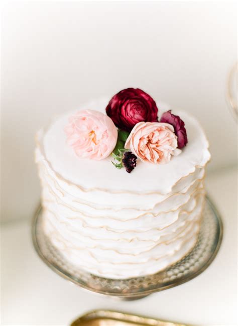 This is for a fact that the most popular wedding cake in modern society today is the traditional stack cake; Small Wedding Cakes for Intimate Ceremonies - Elope in Paris