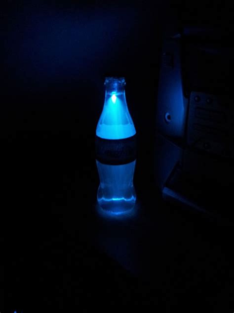 A simple design of the legendary nuka cola bottle. Make Nuka-Cola Quantum | Nuka cola quantum, Cola, How to make