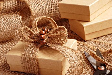 Three Ways To Go Eco Friendly At Christmas Haultail On Demand