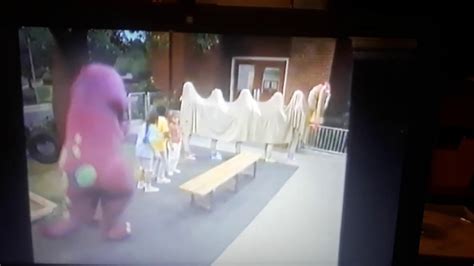 It uses the same tune as dry bones. Sally The Camel Returns - YouTube