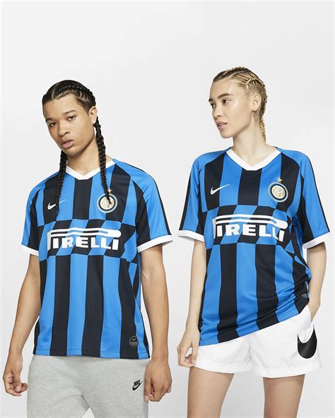 Football club internazionale milano, commonly referred to as internazionale (pronounced ˌinternattsjoˈnaːle) or simply inter, and known as inter milan outside italy. Inter Milan 2019/20 Stadium Home Soccer Jersey. Nike.com