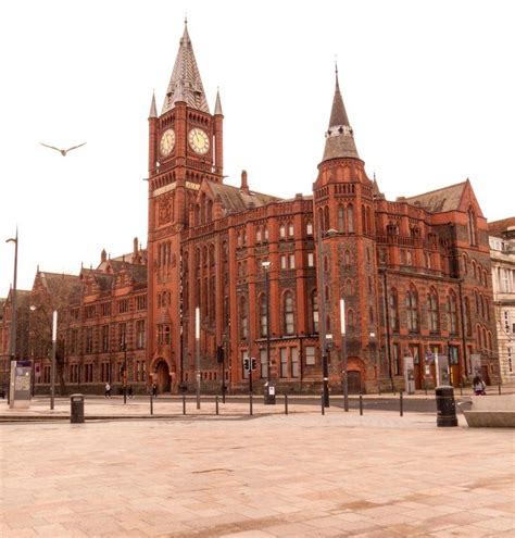 Liverpool wirkte erneut unsicher und strahlte im angriff wenig gefahr aus. 13 Tipps für eine Städtereise nach Liverpool | Reisen ...