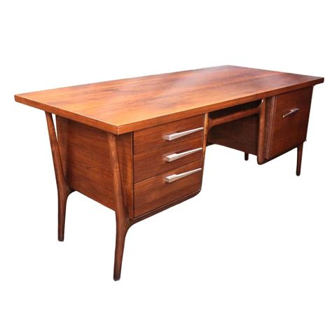 Iconic 1950s Mid Century Modern Walnut Executive Desk By Leopold Desk Co Modern Executive