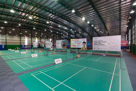 Badminton center court offers a complete line of badminton products and services to give you the best badminton experience. Badminton Training Academy by MBA - Michael's Badminton ...