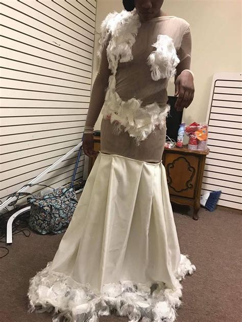 Mom Shares Daughters Prom Dress Fail On Facebook Are You Serious