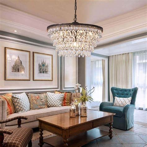 9 Brilliant Master Bedroom Chandelier Ideas For Luxury And Glamour