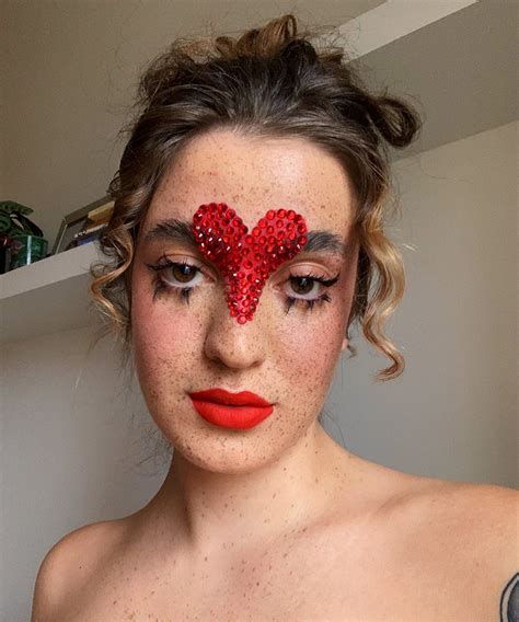 7 Maquiagens Artísticas Inspiradas No Dia Dos Namorados Laptrinhx News