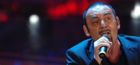 Il pezzo più famoso del loro repertorio e che gli ha… È morto Giovanni Mango, fratello del cantante Mango morto ...