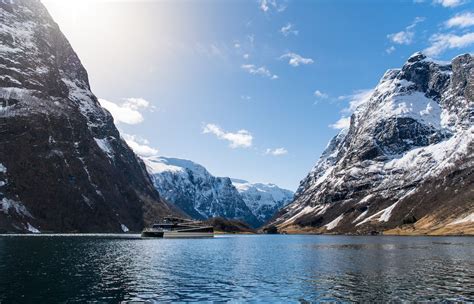 8 Unforgettable Outdoor Adventures In Fjord Norway — In Winter