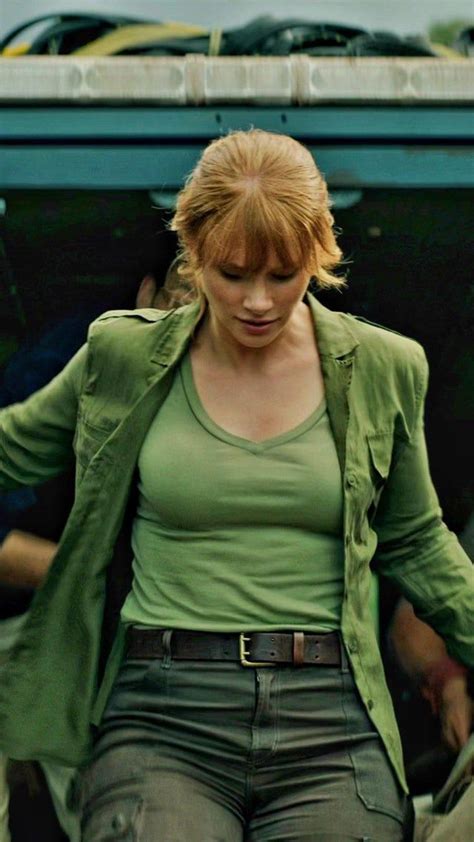 Wish There Were More Back Shots Of Bryce In This Outfit From Fallen Kingdom She Looks So Thicc