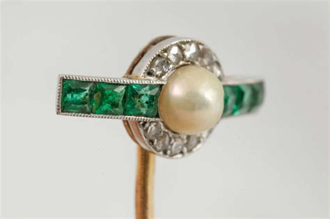 Pearl Emerald And Diamond Tie Pin In 18 Karat Gold And Platinum