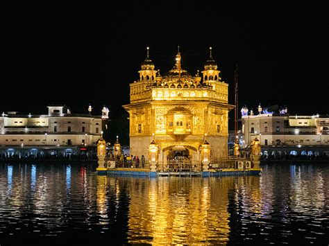 The Golden Temple Amritsar History And Facts The Monk