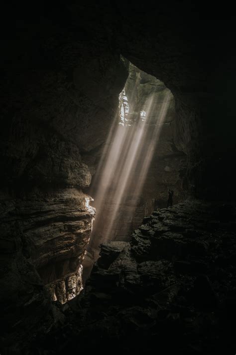 Underground Cave Pictures Download Free Images On Unsplash